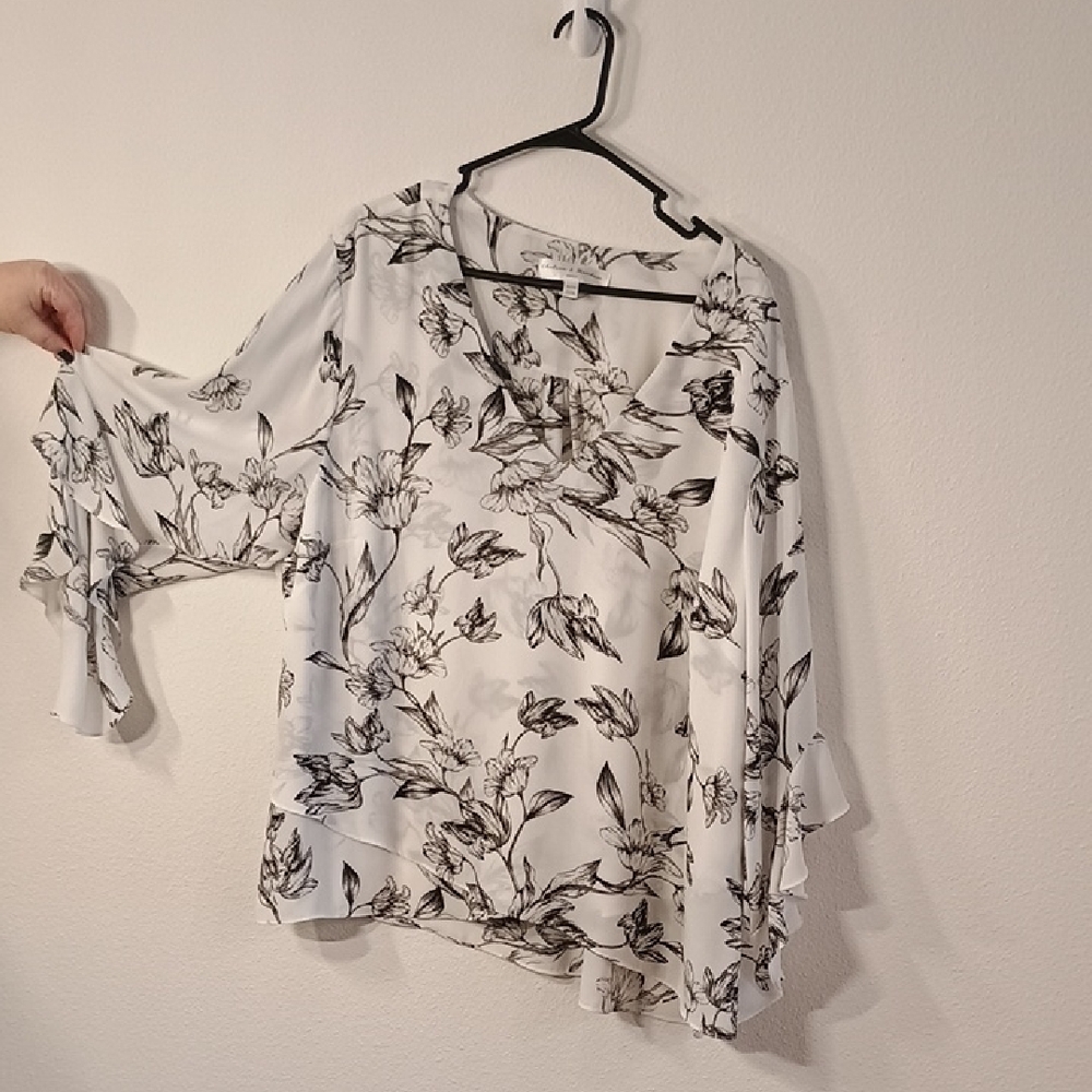 Chelsea & Theodore Black Floral Blouse